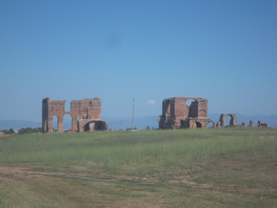 066_villa_quintili.jpg