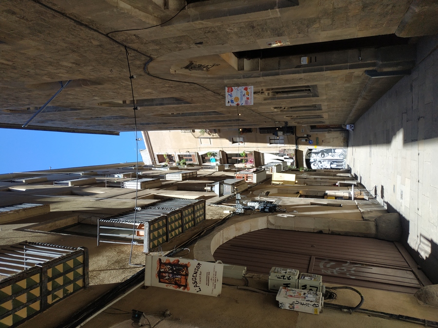 37_alleys_and_shops.jpg