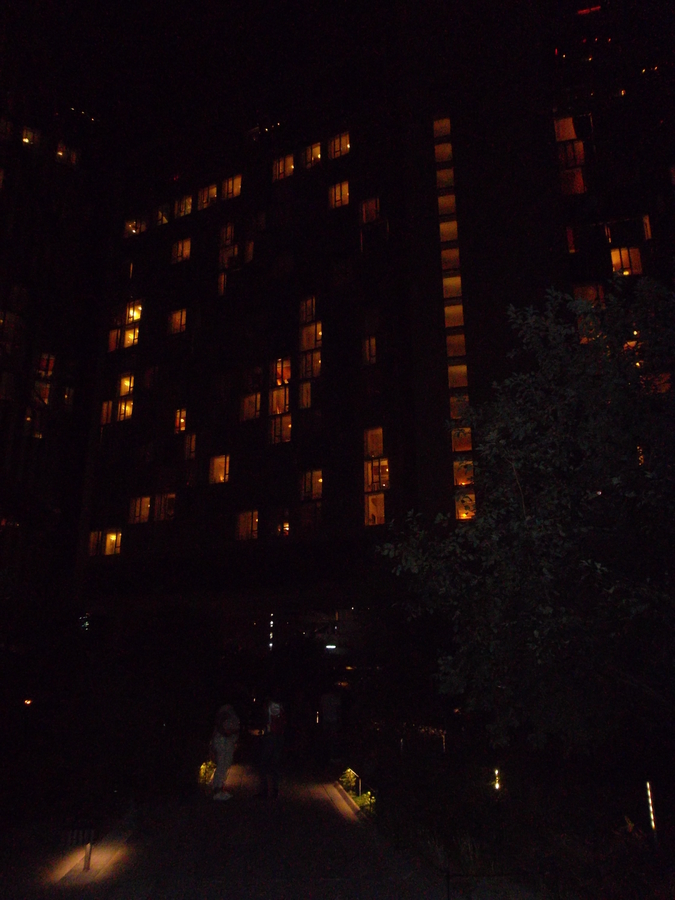 33_highline_by_night.jpg