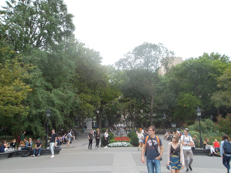 050_washington_square_park.jpg