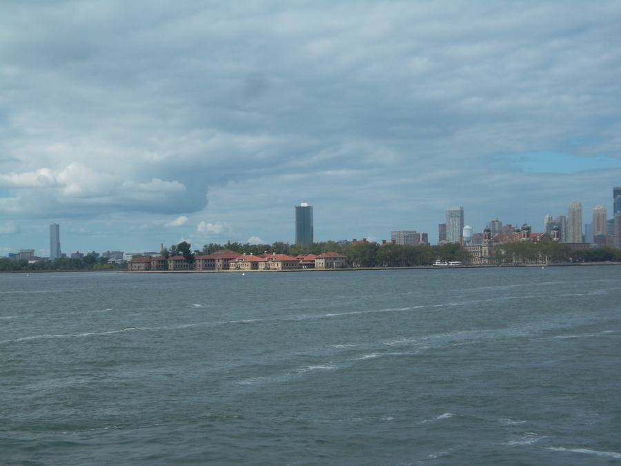 031_ferry_to_ellis_island.jpg